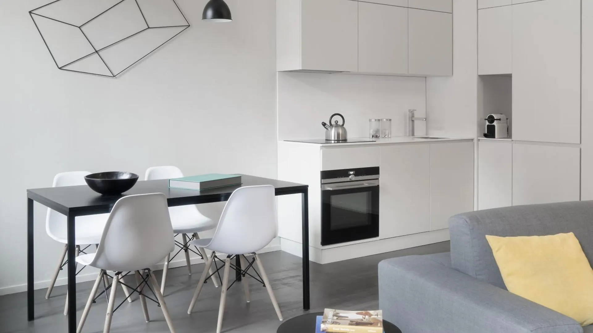 Brera Apartments In Porta Ticinese Milan
